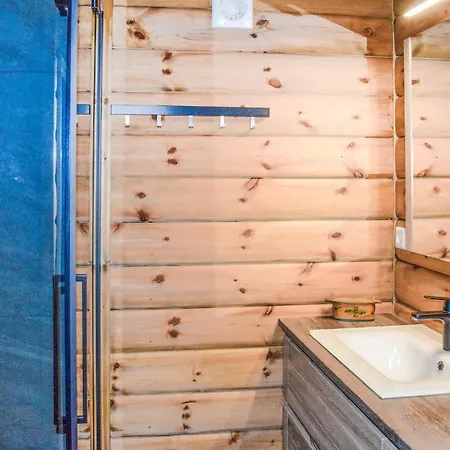 3 Bedroom Front In *